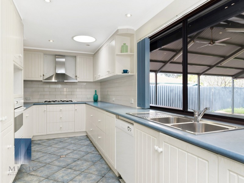 28 Gracechurch Crescent, Leeming WA 6149