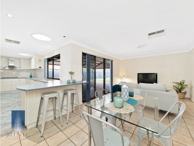 28 Gracechurch Crescent, Leeming WA 6149