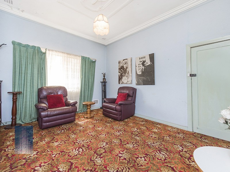 1/7 Roy Street, St James WA 6102