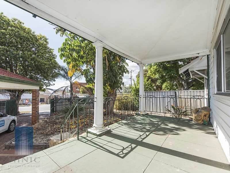 1/7 Roy Street, St James WA 6102