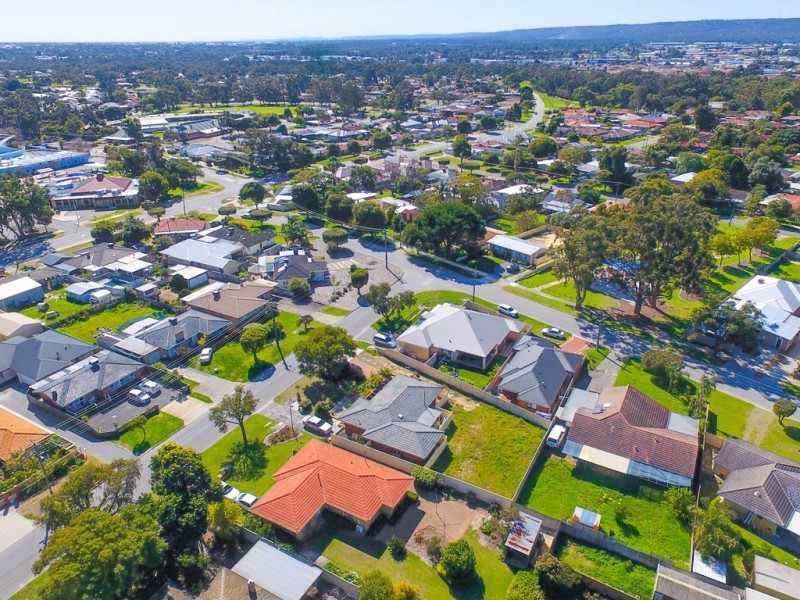 21B Burnley Street, Thornlie WA 6108