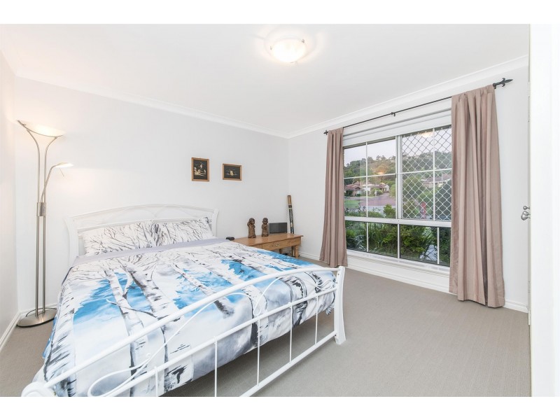 6 Malbec Place, Mount Nasura WA 6112