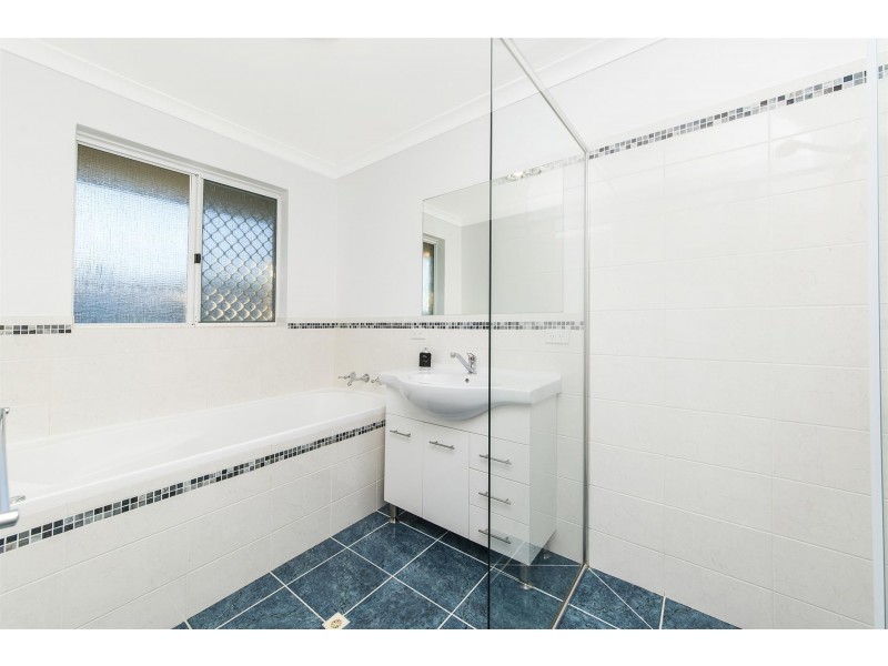 6 Malbec Place, Mount Nasura WA 6112