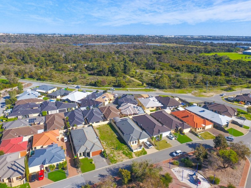 14 Condil Way, Success WA 6164