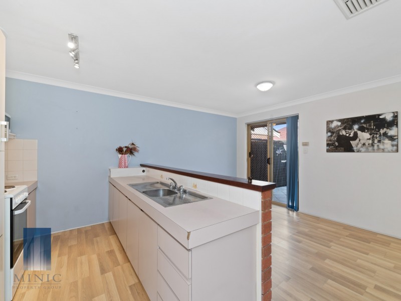 9/9 Dewey Street, Shelley WA 6148