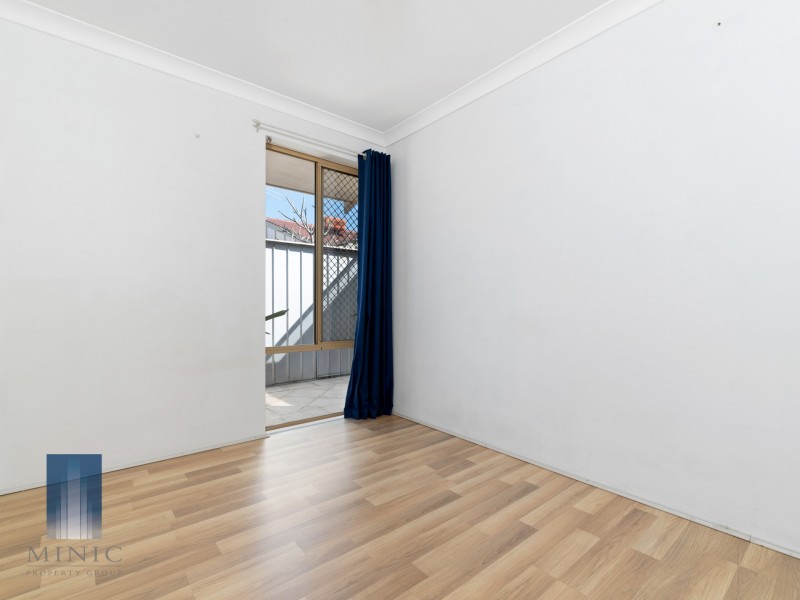 9/9 Dewey Street, Shelley WA 6148