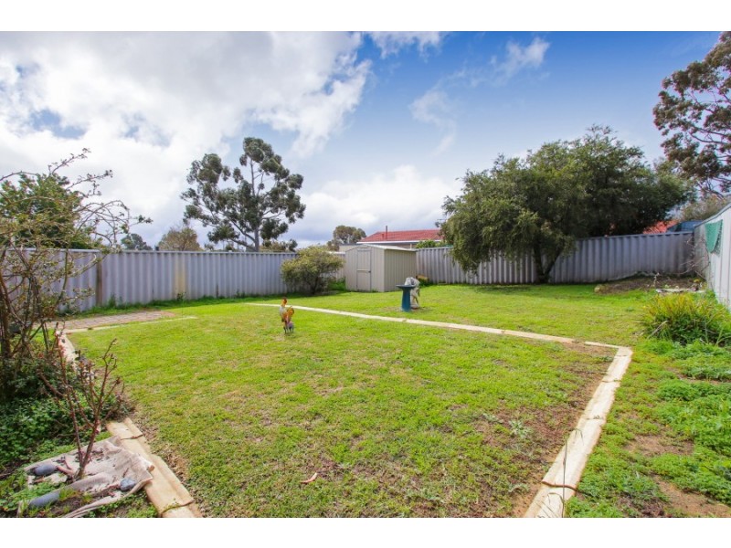 12 Harford Way, Girrawheen WA 6064