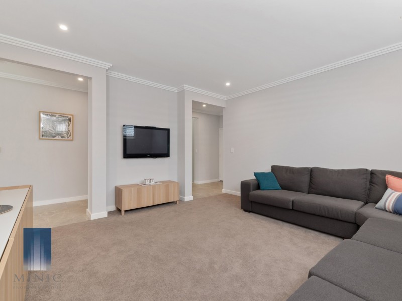 9 Tiliqua Crescent, Wandi WA 6167