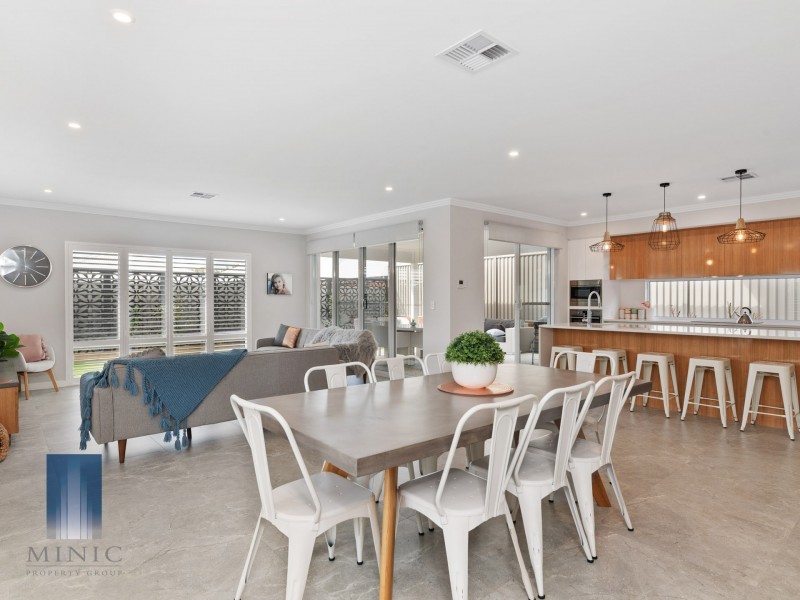 9 Tiliqua Crescent, Wandi WA 6167