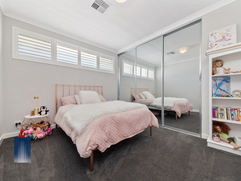 9 Tiliqua Crescent, Wandi WA 6167