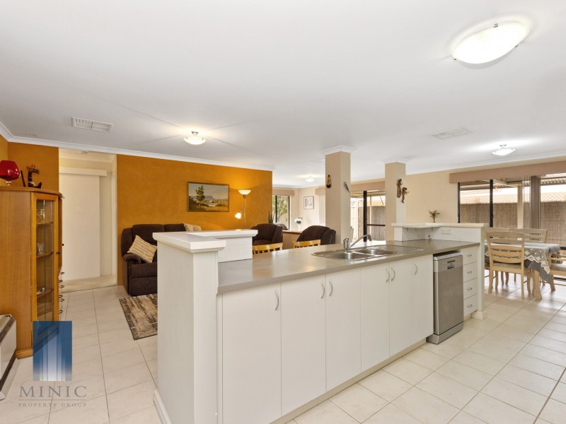 1 Spinifex Way, Canning Vale WA 6155