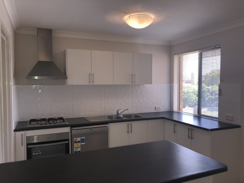 25 Myrna Way, Parkwood WA 6147