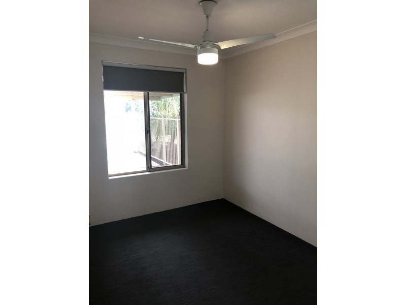 25 Myrna Way, Parkwood WA 6147