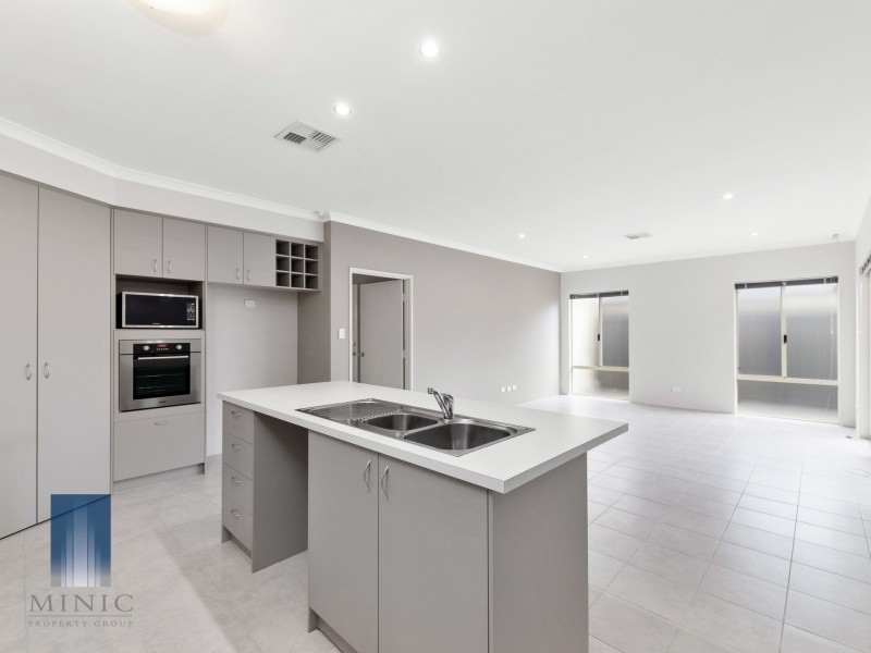 2 Brixton Road, Bentley WA 6102