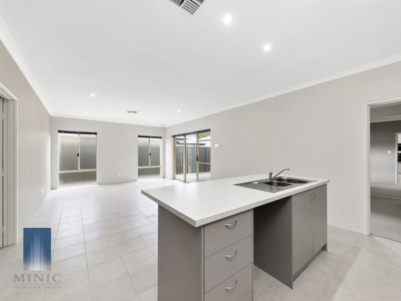 2 Brixton Road, Bentley WA 6102