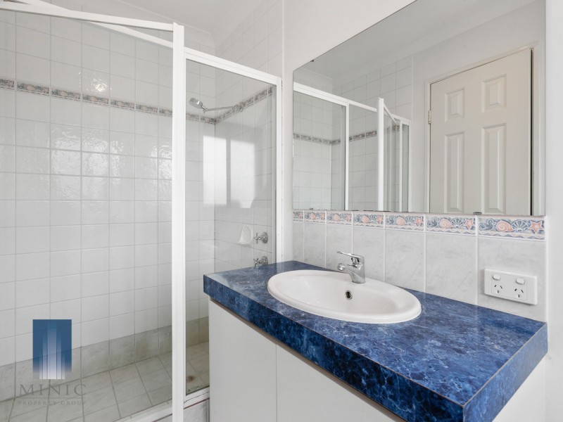 10 LAVENDER WAY, Success WA 6164