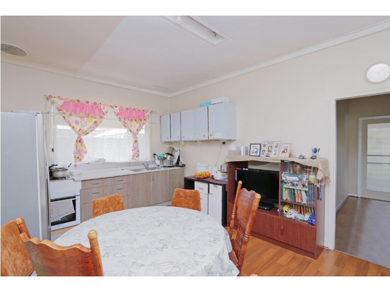 93 William Street, Beckenham WA 6107