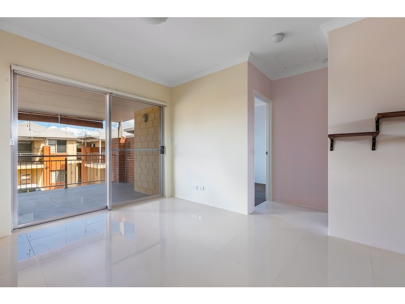 20/9 Henry Street, East Cannington WA 6107