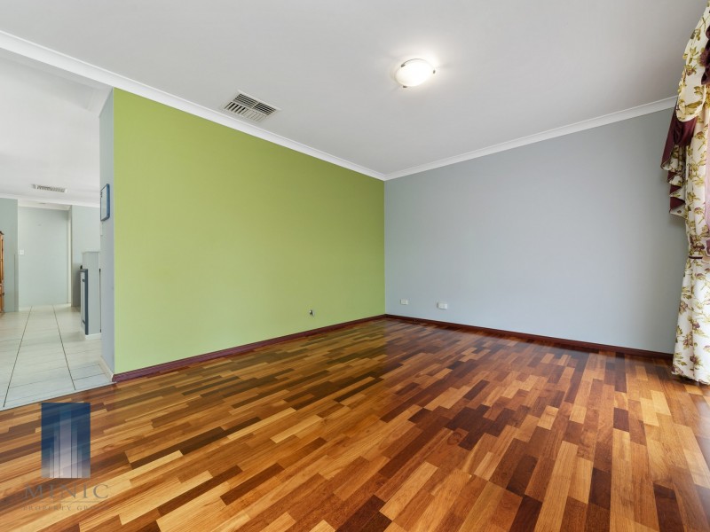 9 Kilmurray Elbow, Huntingdale WA 6110