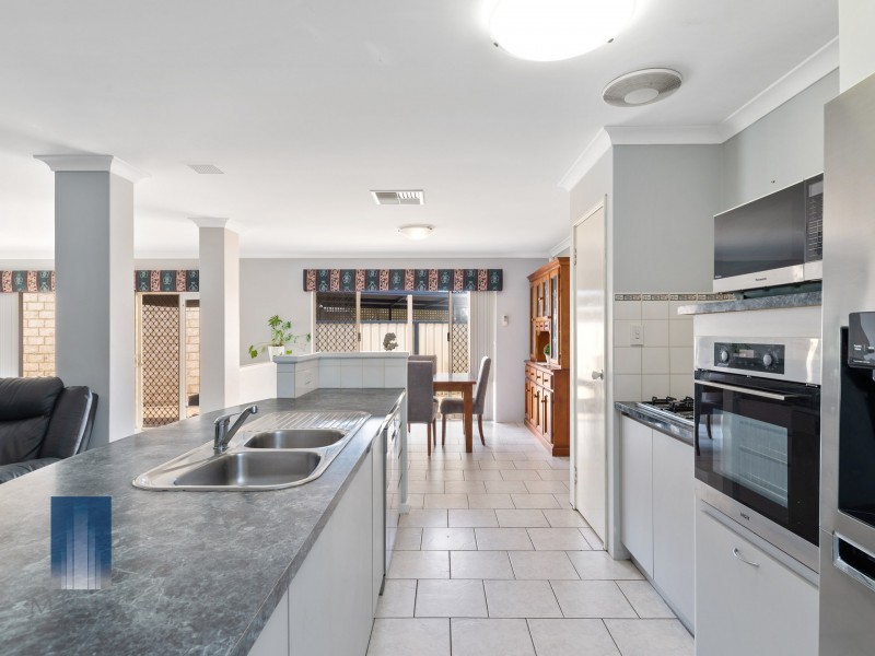 9 Kilmurray Elbow, Huntingdale WA 6110