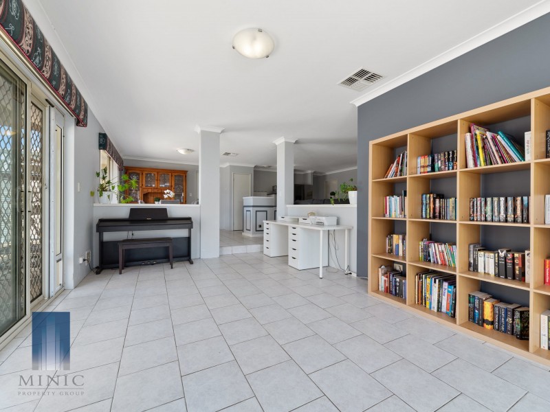 9 Kilmurray Elbow, Huntingdale WA 6110