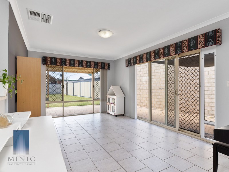 9 Kilmurray Elbow, Huntingdale WA 6110
