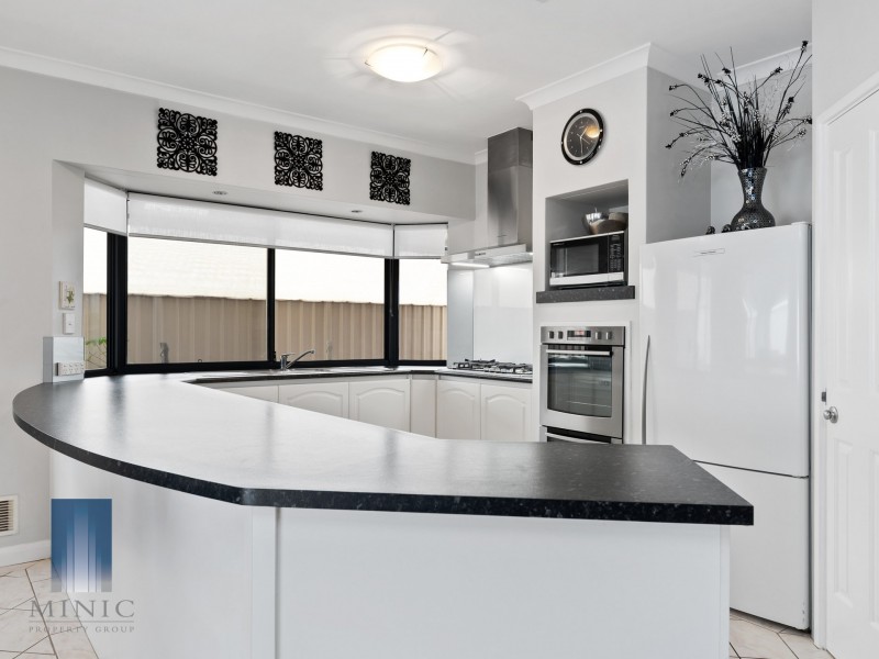 22 Callara Vista, Success WA 6164