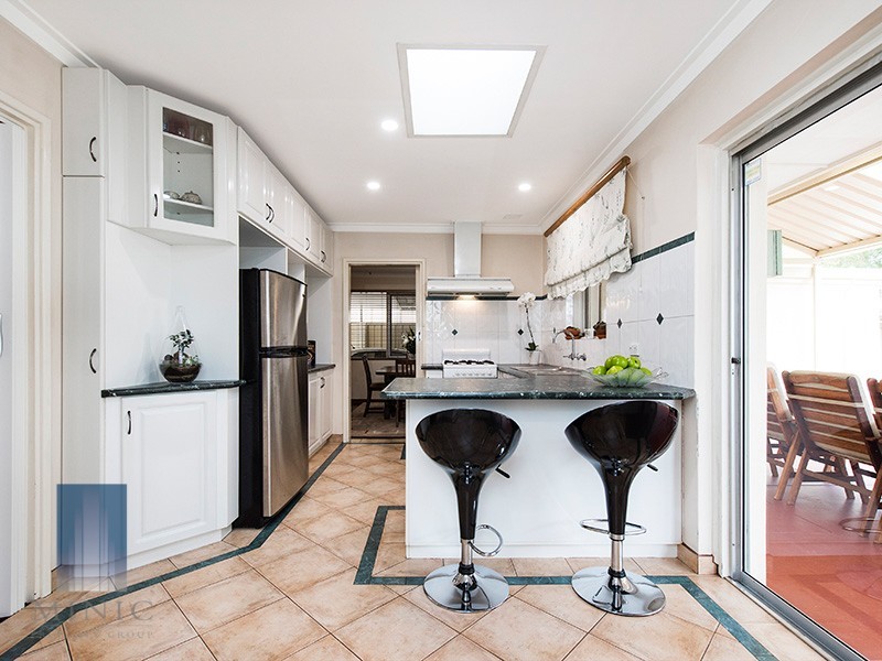 1/64 Vahland Avenue, Riverton WA 6148