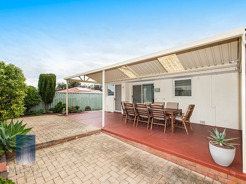 1/64 Vahland Avenue, Riverton WA 6148
