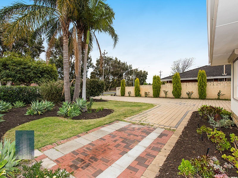 1/64 Vahland Avenue, Riverton WA 6148