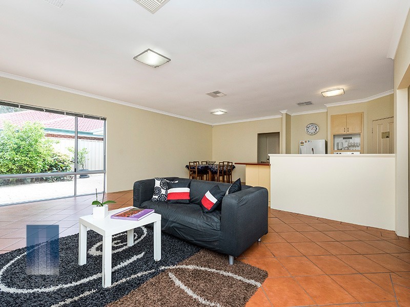 37A Braibrise Road, Wilson WA 6107