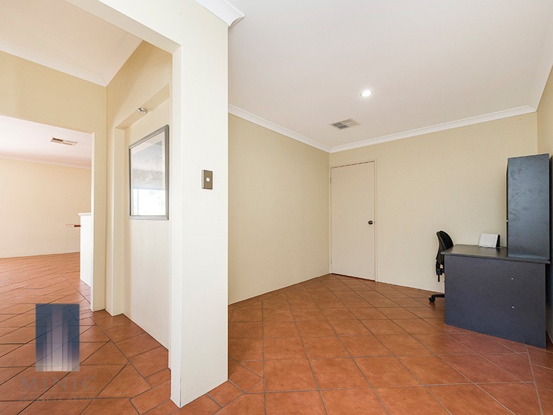 37A Braibrise Road, Wilson WA 6107