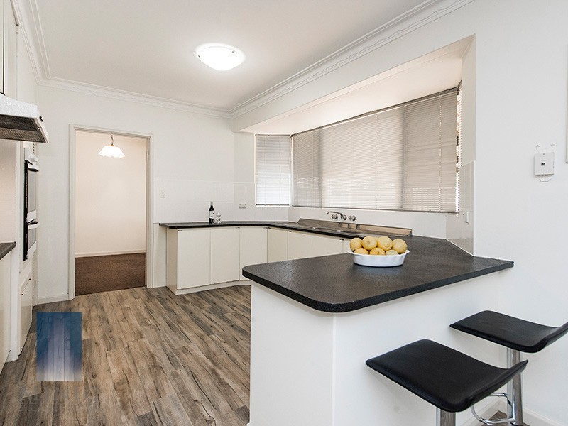 10 Dellavanzo Street, Maddington WA 6109