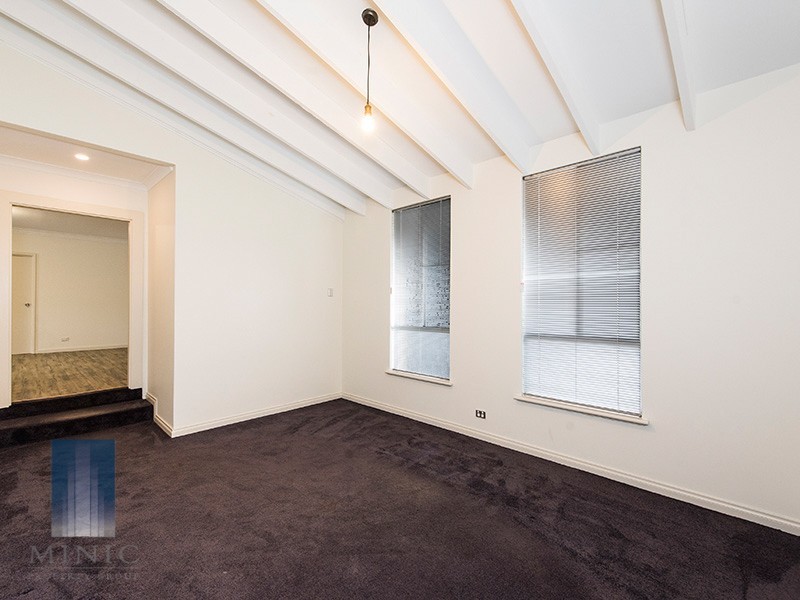 10 Dellavanzo Street, Maddington WA 6109