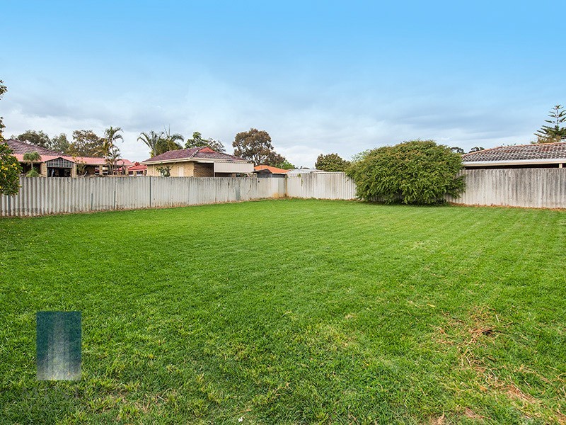 10 Dellavanzo Street, Maddington WA 6109