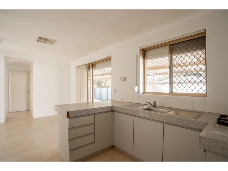 4 Ringtail Place, Brookdale WA 6112