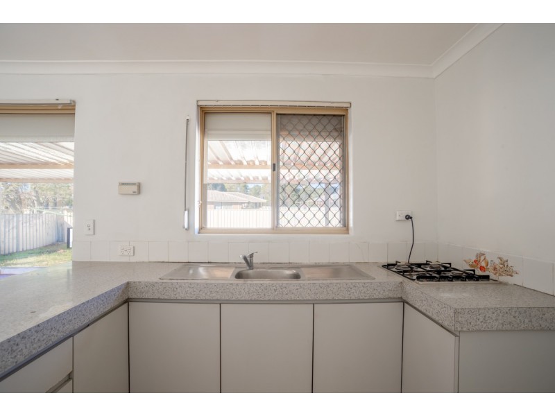 4 Ringtail Place, Brookdale WA 6112