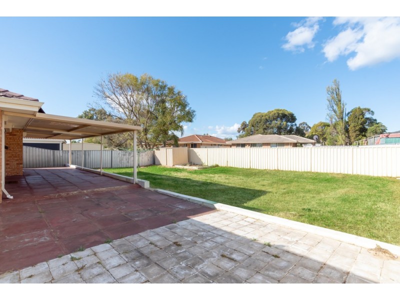 4 Ringtail Place, Brookdale WA 6112