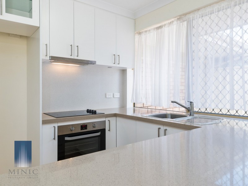 2/13 Golf Road, Parkwood WA 6147