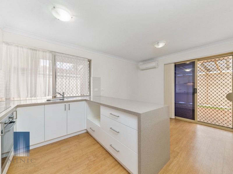 2/13 Golf Road, Parkwood WA 6147
