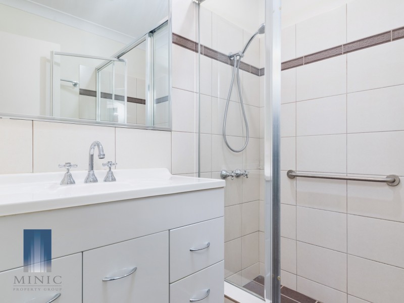 2/13 Golf Road, Parkwood WA 6147