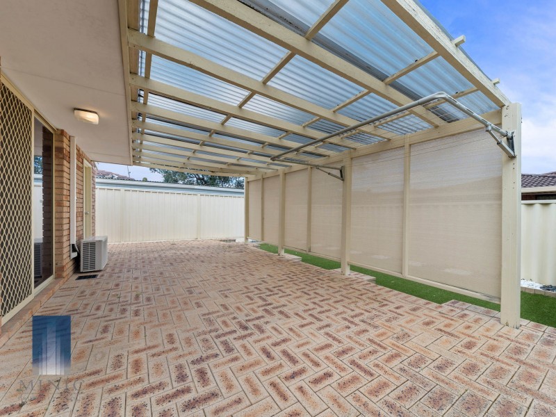 2/13 Golf Road, Parkwood WA 6147