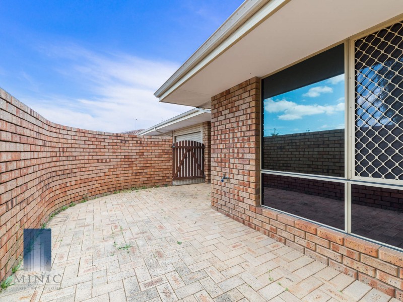 2/13 Golf Road, Parkwood WA 6147