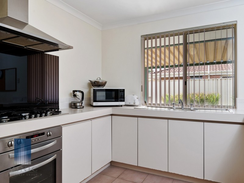 35 Baxter Close, Huntingdale WA 6110
