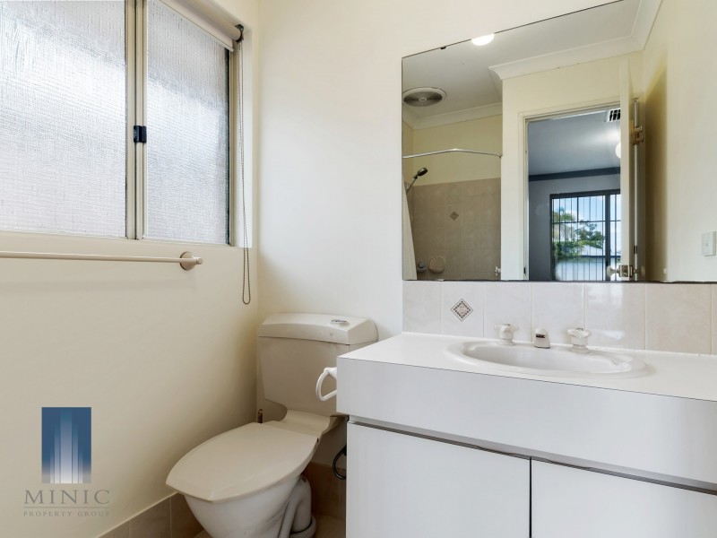 35 Baxter Close, Huntingdale WA 6110