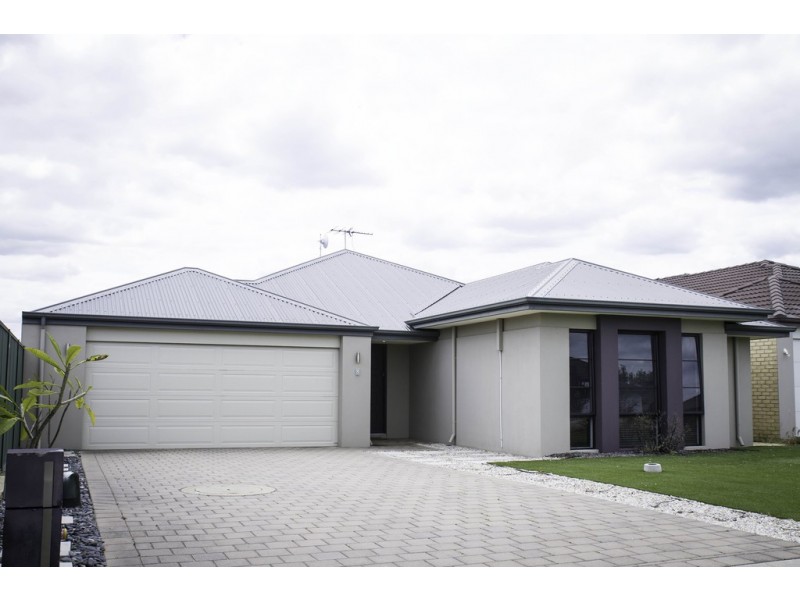 8 Ailette Elbow, Wattle Grove WA 6107