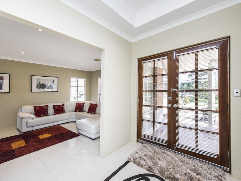 1 Fairbairn Road, Serpentine WA 6125