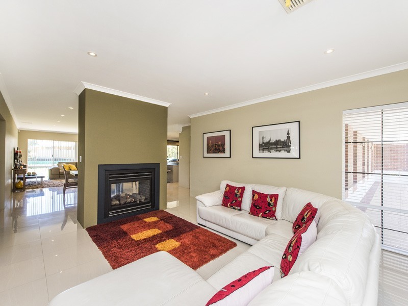 1 Fairbairn Road, Serpentine WA 6125