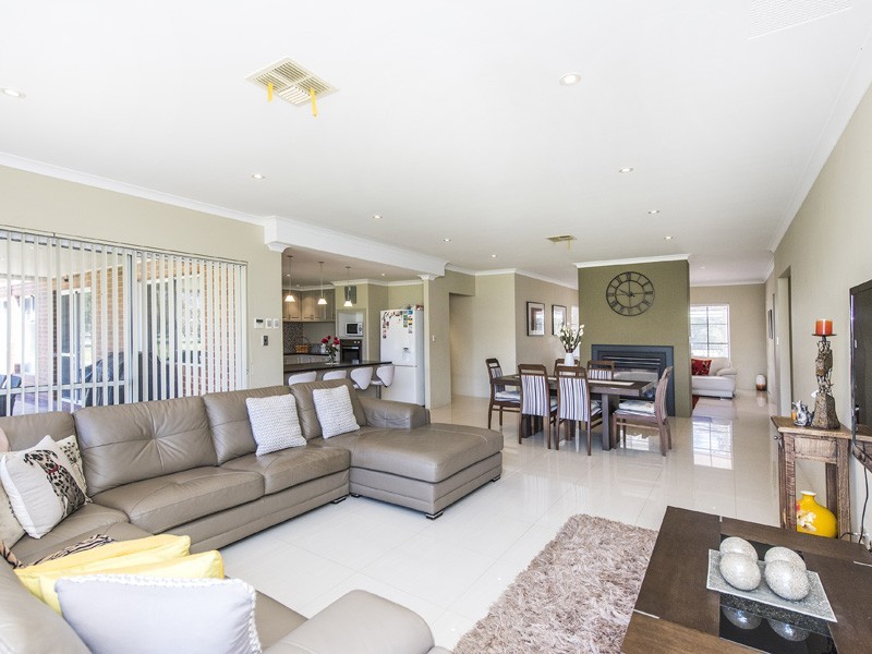 1 Fairbairn Road, Serpentine WA 6125