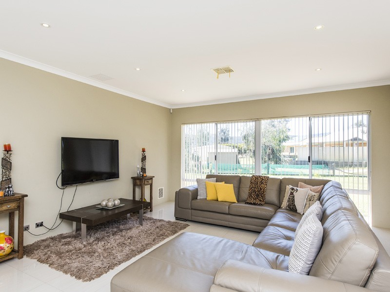 1 Fairbairn Road, Serpentine WA 6125